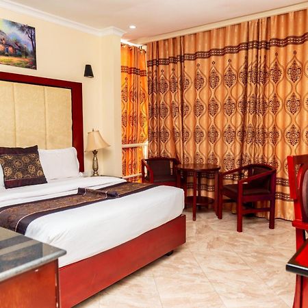 Nyumbani Hotel And Resorts แทนกา ภายนอก รูปภาพ